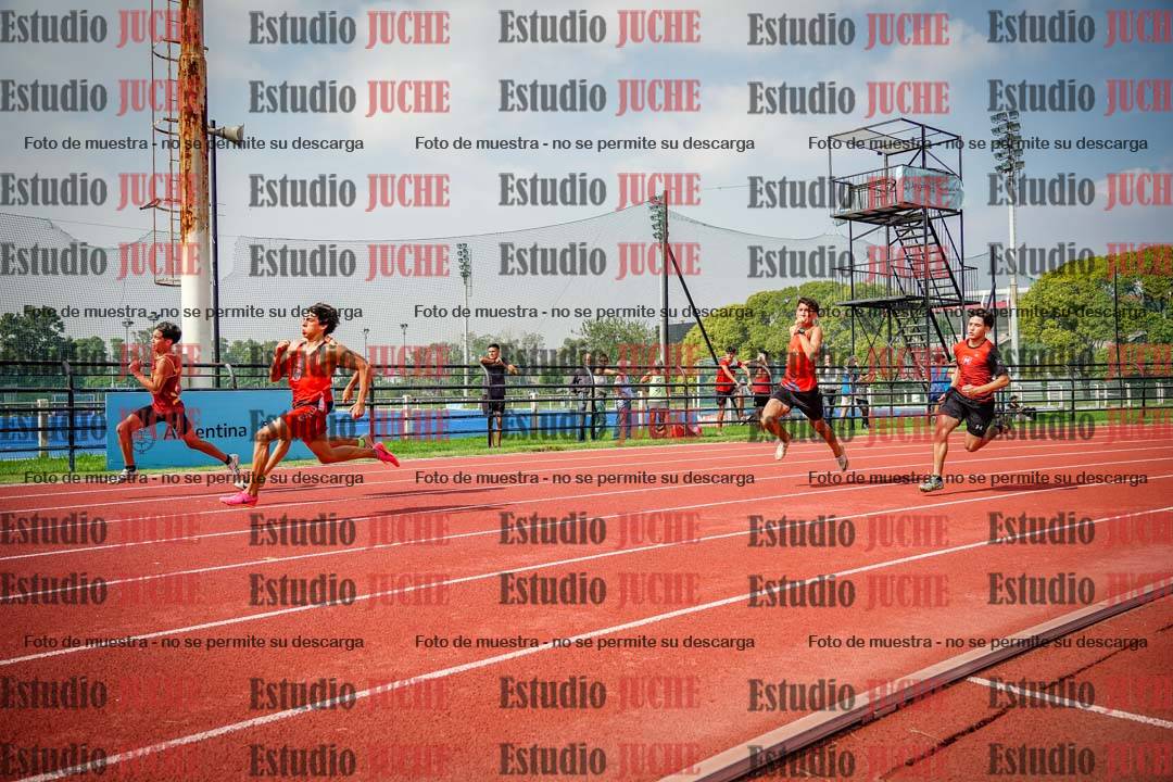 Fotos de los 200 m llanos de varones