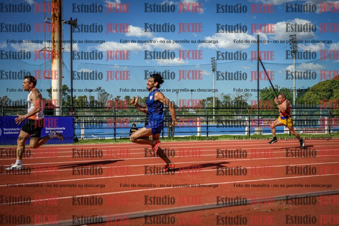 Fotos de los 200 m llanos de varones