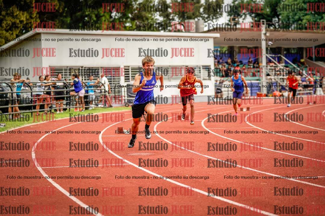Fotos de los 400 m con vallas de varones