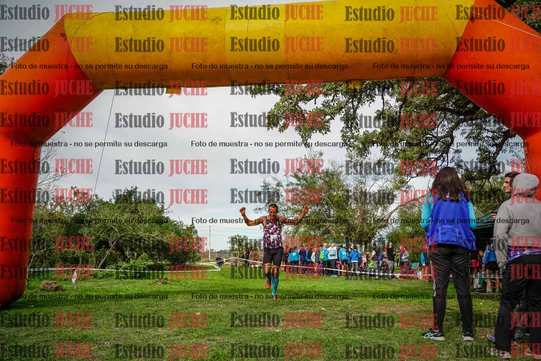 Fotos de la llegada del cross de 8000 m