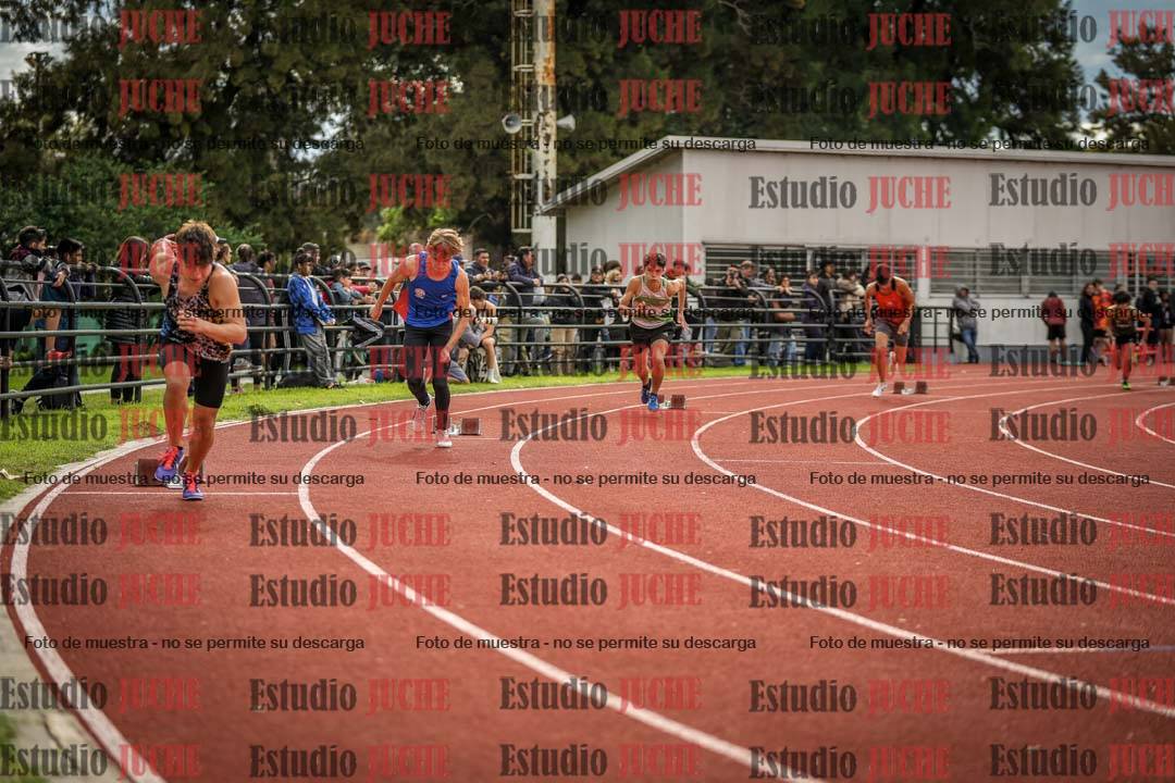 Fotos de los 400 m llanos de varones