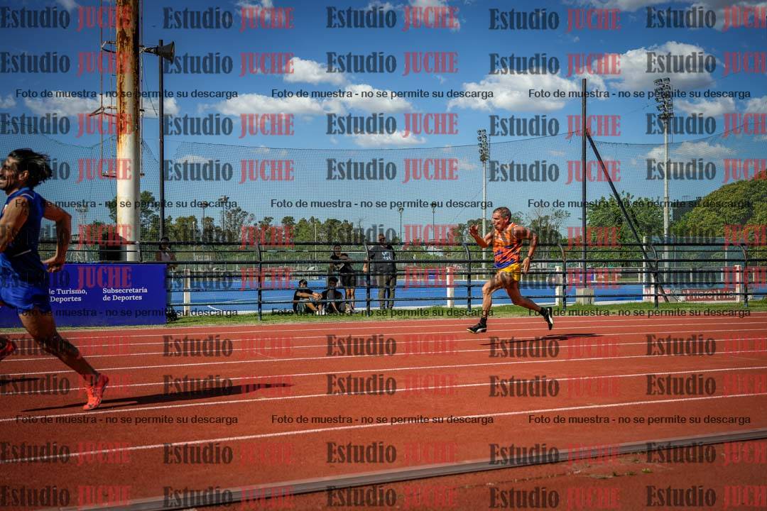 Fotos de los 200 m llanos de varones