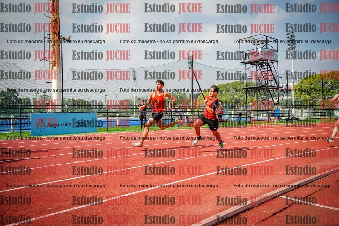 Fotos de los 200 m llanos de varones