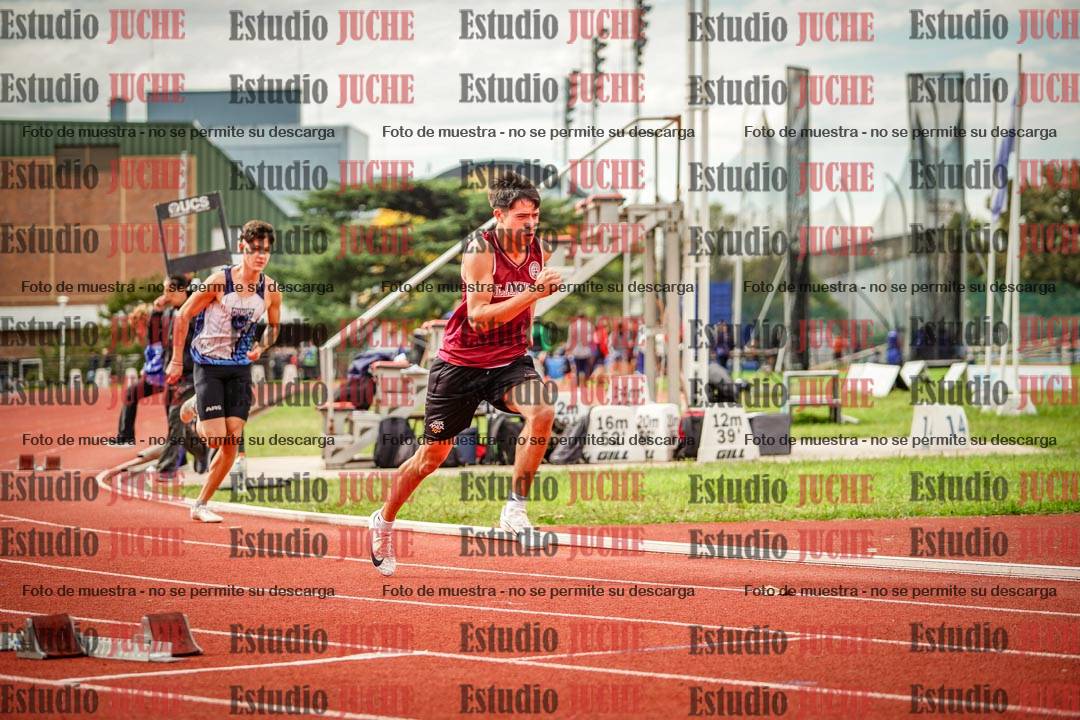 Fotos de los 400 m llanos de varones
