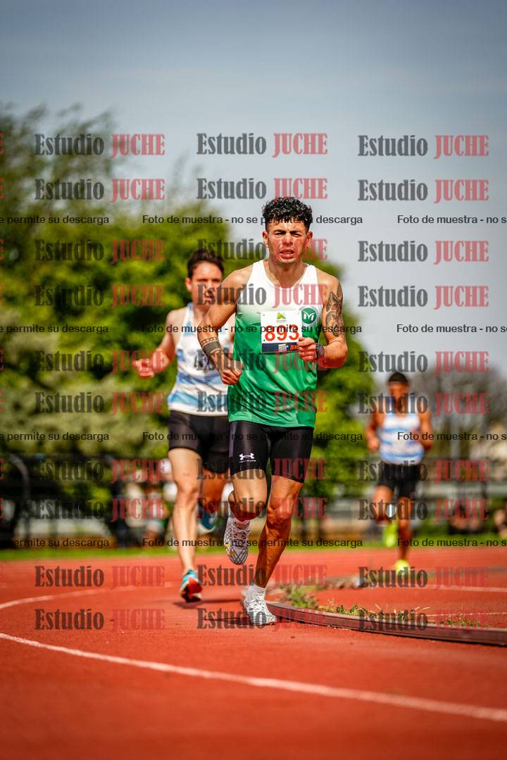 Fotos de los 3000 m llanos de varones