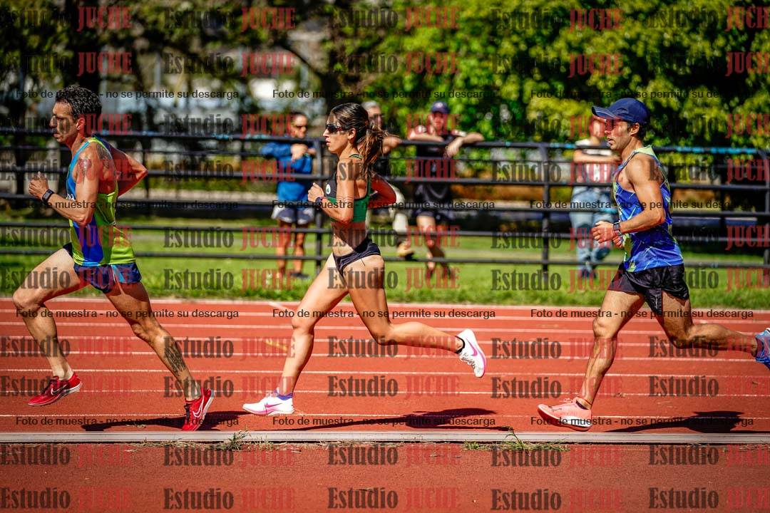 Fotos de los 5000 m llanos de mujeres y varones