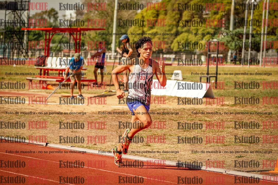 Fotos de los 800 m llanos de varones