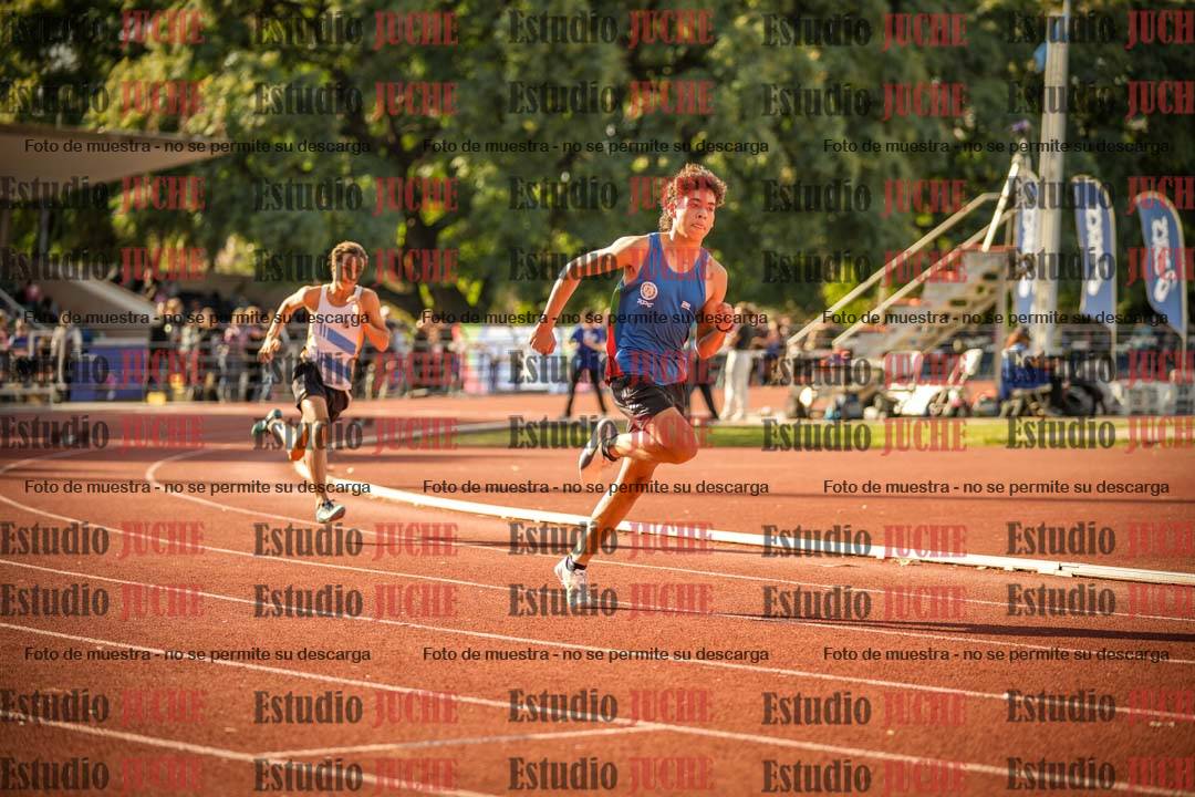 Fotos de los 400 m llanos de varones