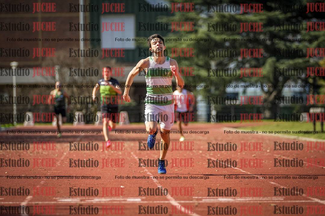 Fotos de los 400 m llanos de varones