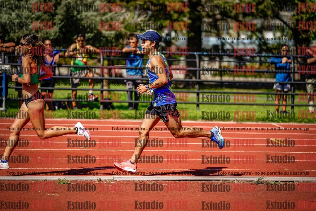 Fotos de los 5000 m llanos de mujeres y varones