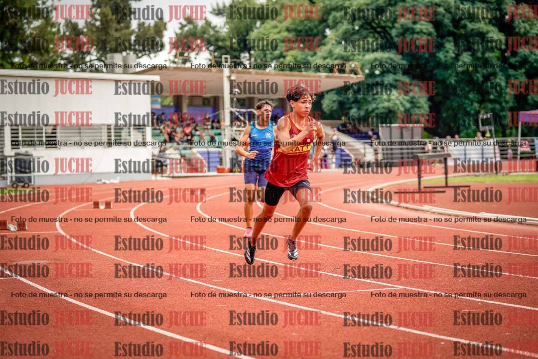 Fotos de los 400 m con vallas de varones