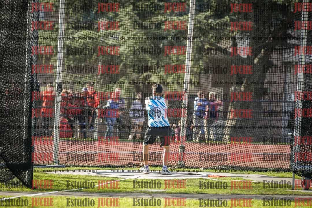 Fotos del lanzamiento de martillo de varones