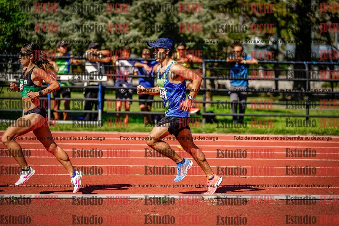 Fotos de los 5000 m llanos de mujeres y varones