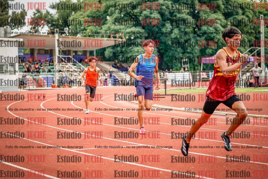 Fotos de los 400 m con vallas de varones