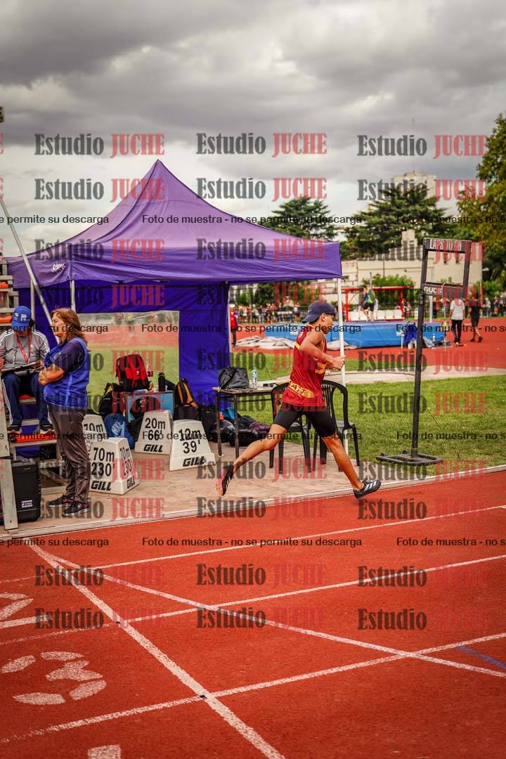 Fotos de los 800 m de varones