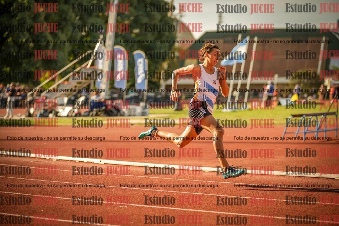 Fotos de los 400 m llanos de varones