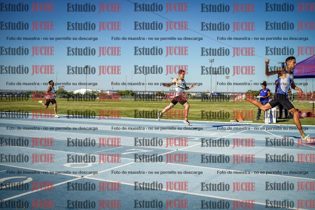 Fotos de los 400 m llanos de varones