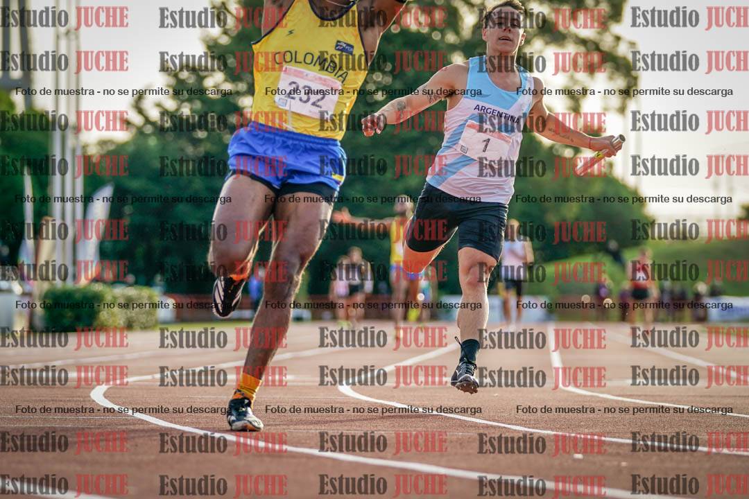 Fotos de los relevos 4x100 m de varones