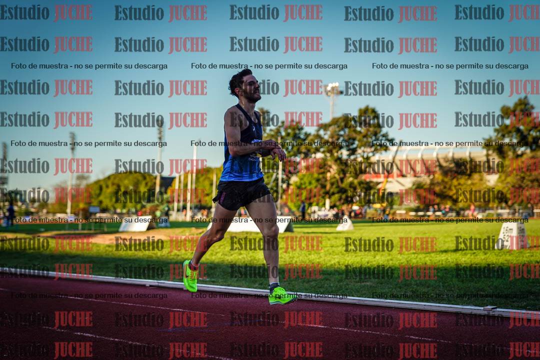 Fotos de los 3000 m llanos de varones