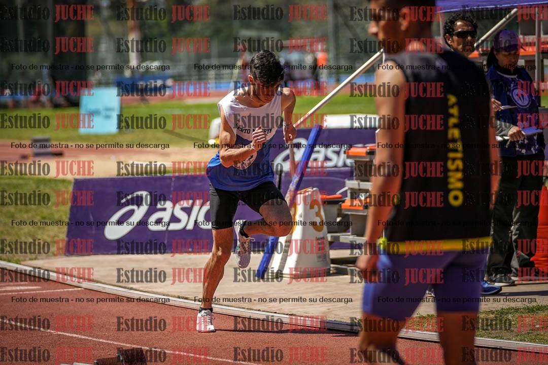 Fotos de los 400 m llanos de varones