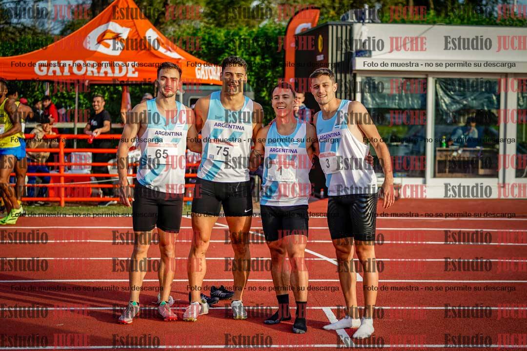 Fotos de algunos extras y podios del día 3