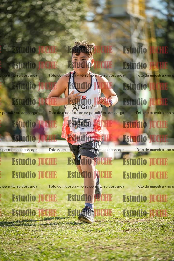 Fotos de la llegada del cross de 1000 m