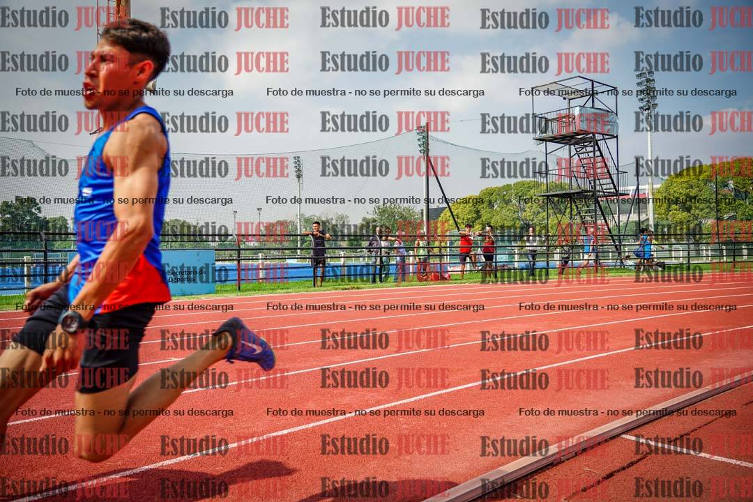 Fotos de los 200 m llanos de varones