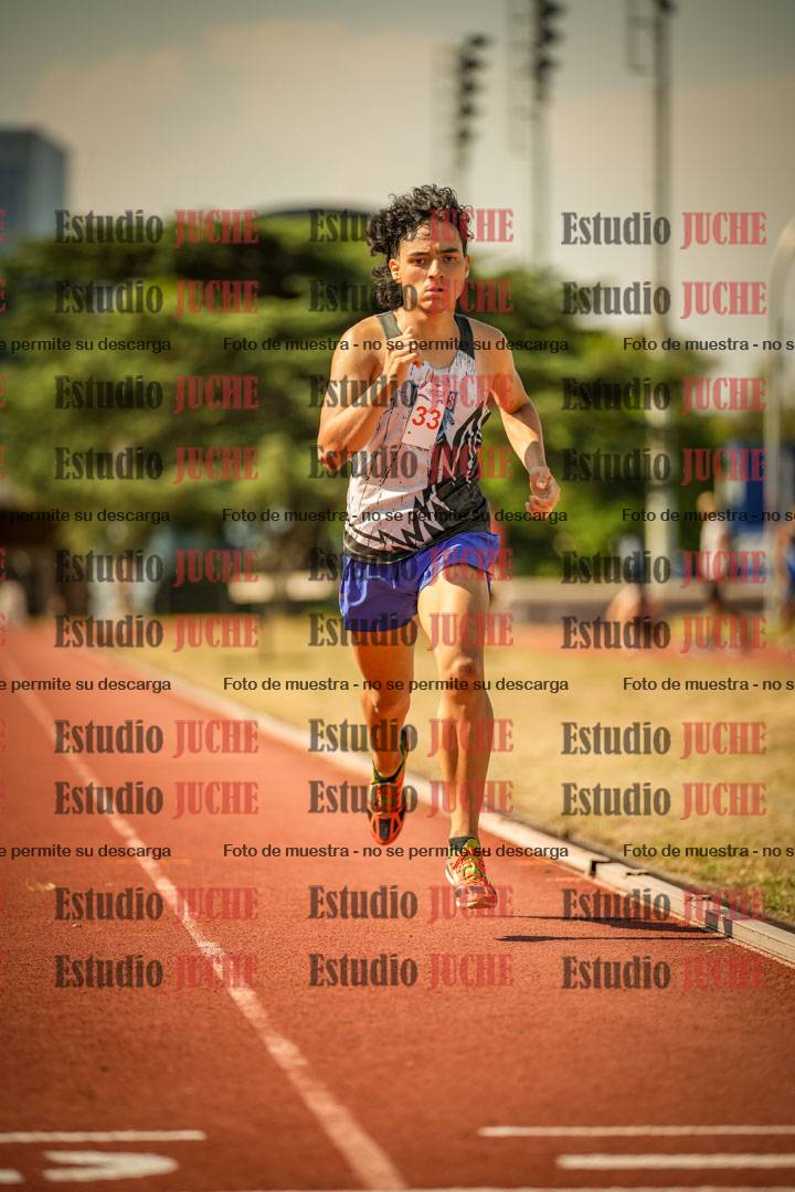 Fotos de los 800 m llanos de varones