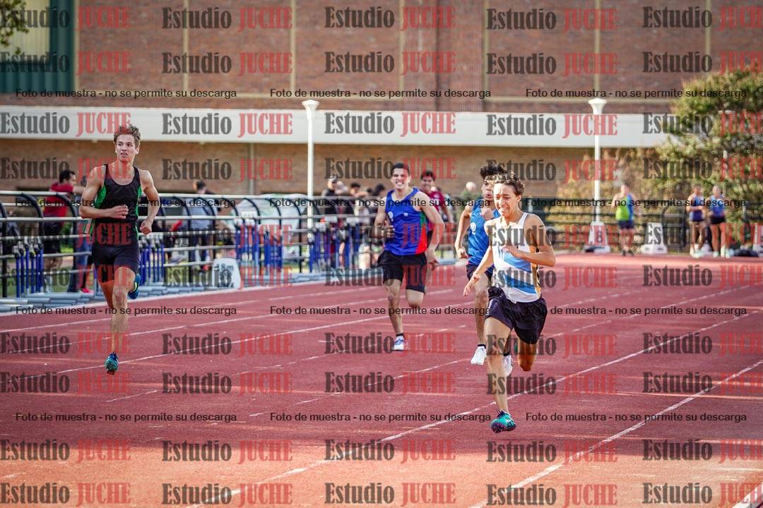 Fotos de los 400 m llanos de varones