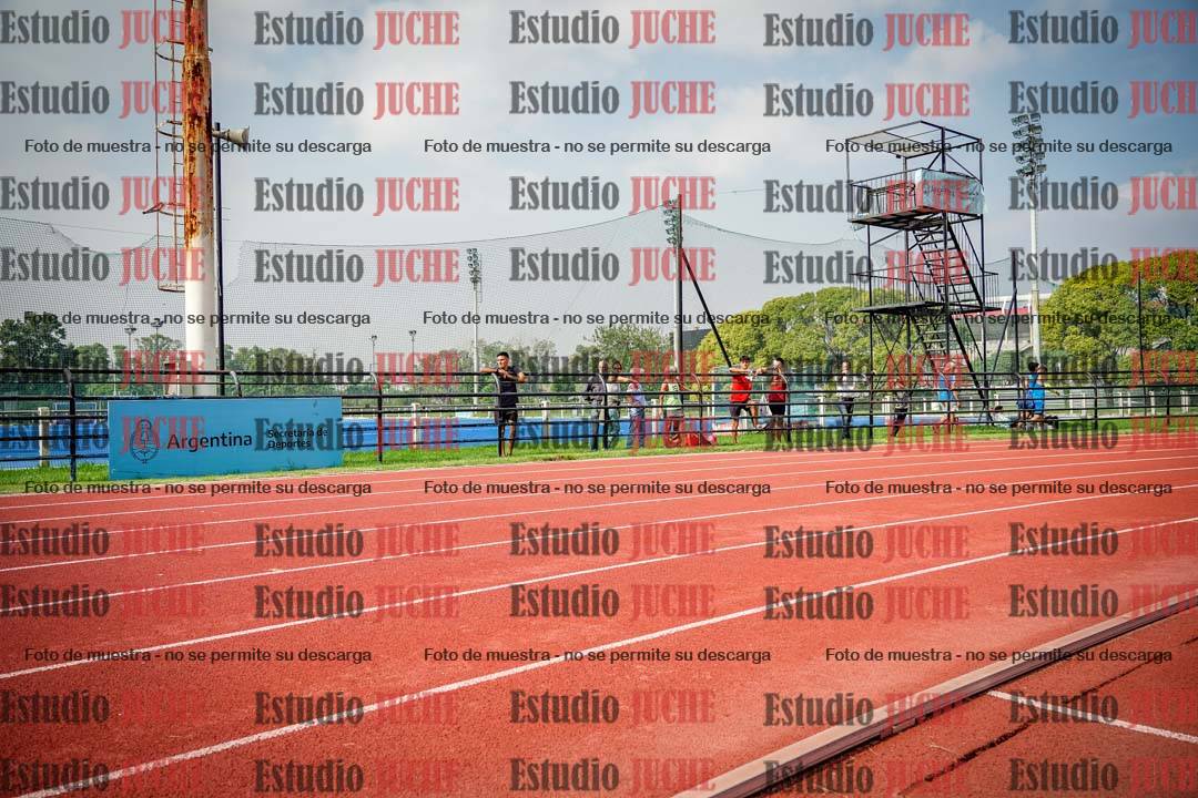 Fotos de los 200 m llanos de varones