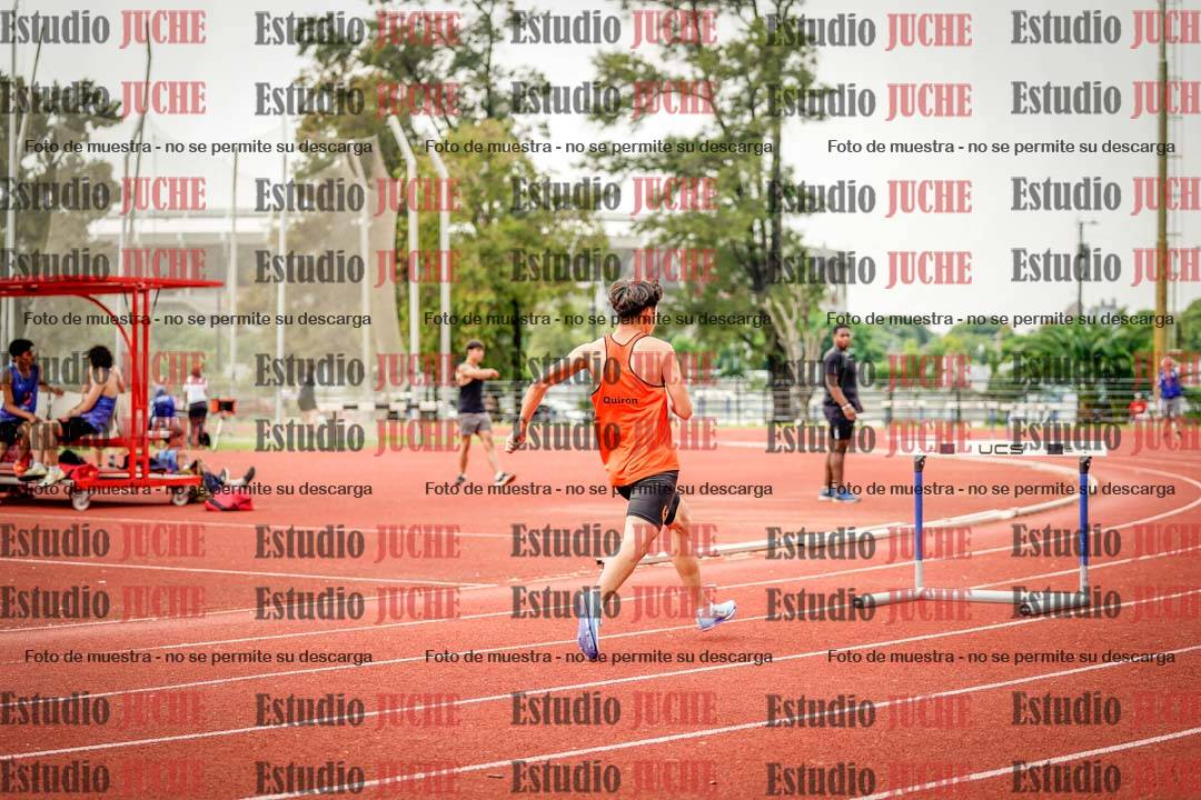 Fotos de los 400 m con vallas de varones