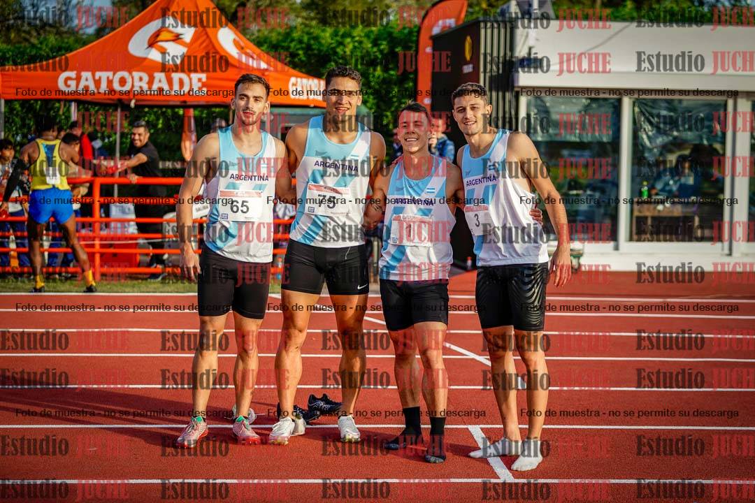 Fotos de algunos extras y podios del día 3