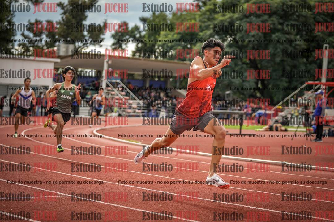 Fotos de los 400 m llanos de varones