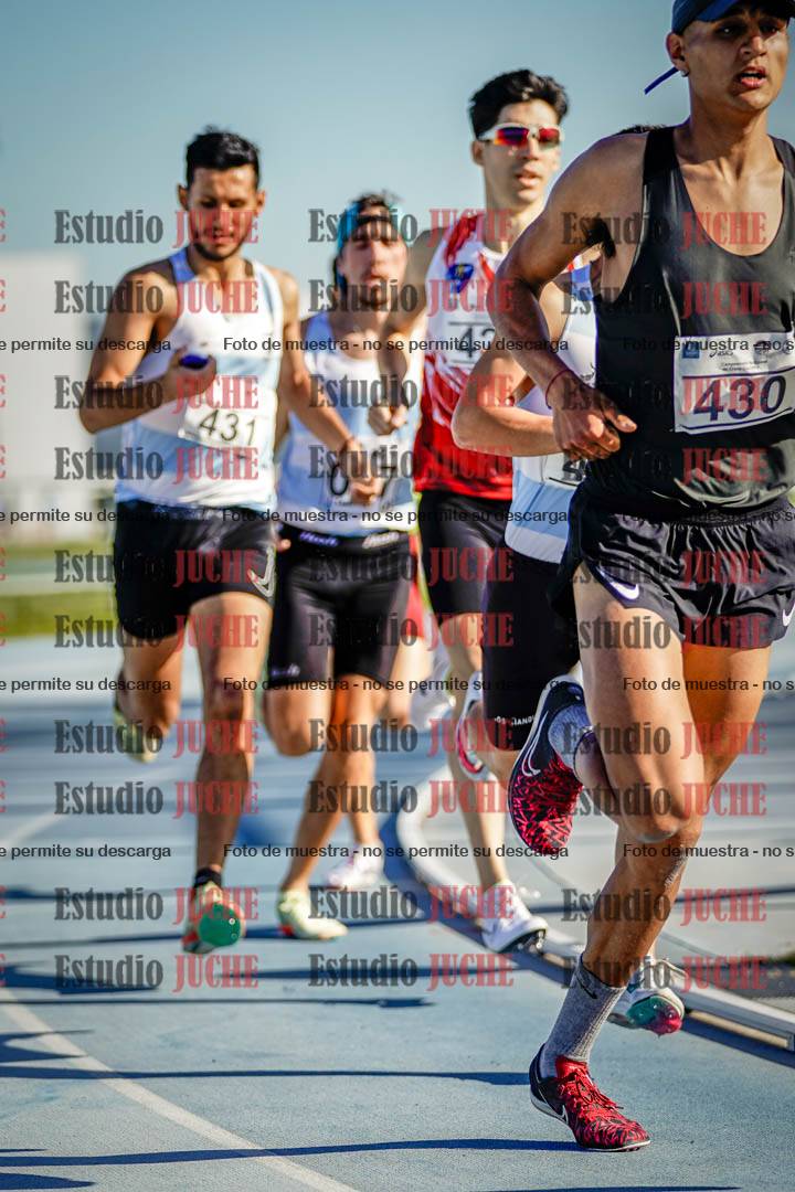 Fotos de los 1500 m llanos de varones