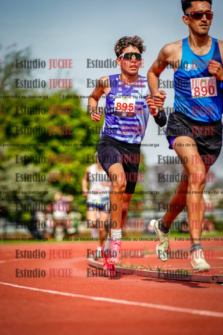 Fotos de los 3000 m llanos de varones