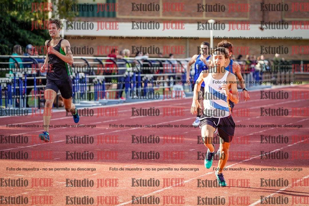Fotos de los 400 m llanos de varones
