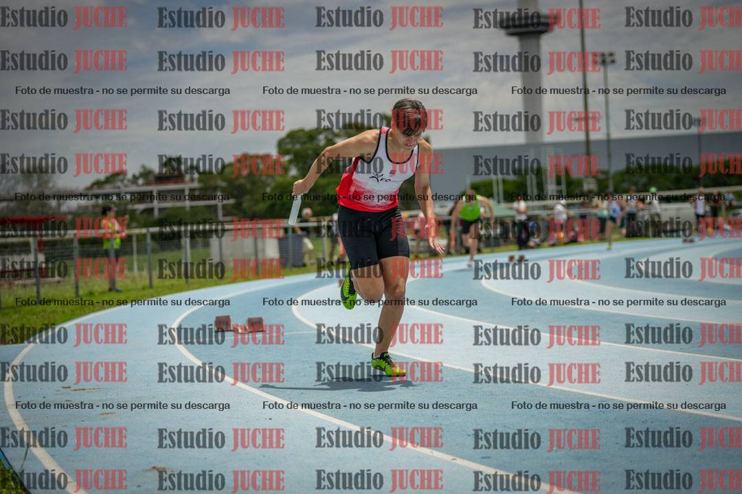 Fotos de las postas 4x200 m llanos de varones