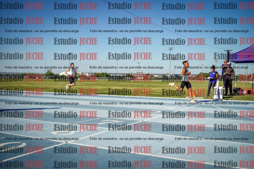 Fotos de los 400 m llanos de varones