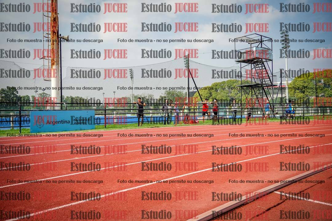 Fotos de los 200 m llanos de varones