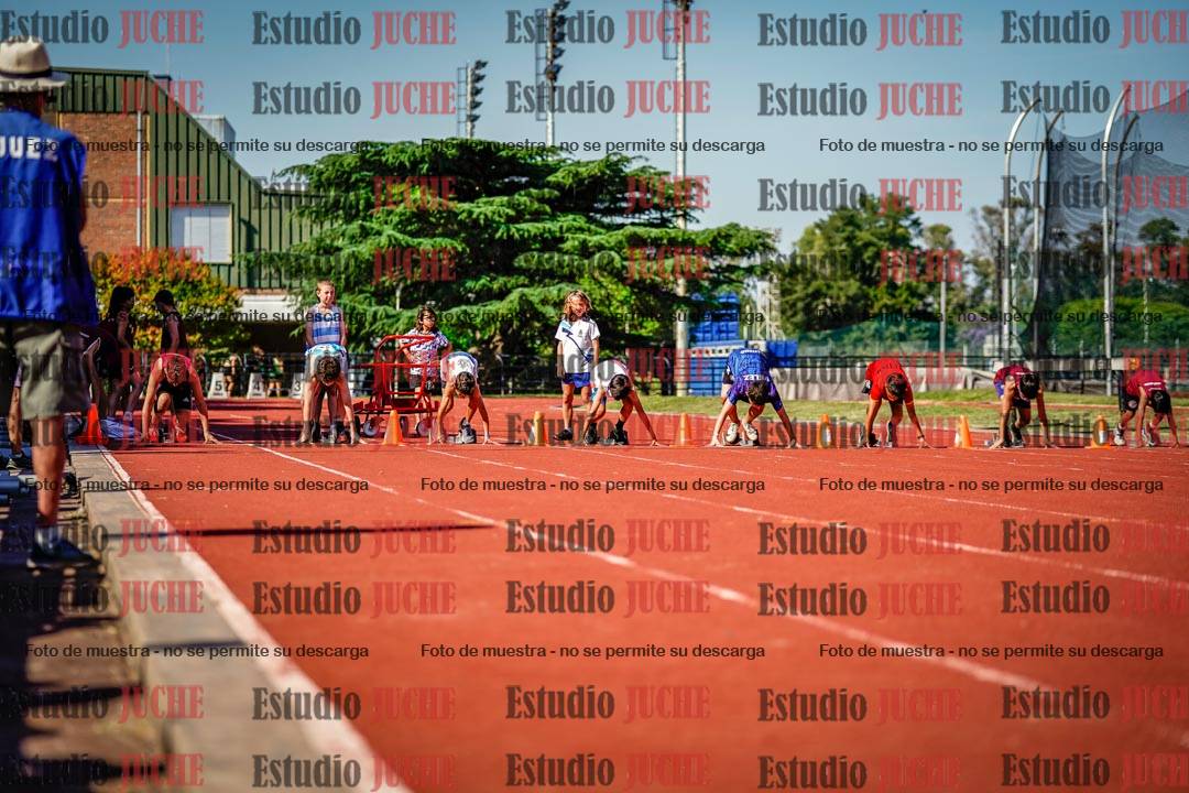 Fotos de los 50 m llanos de varones