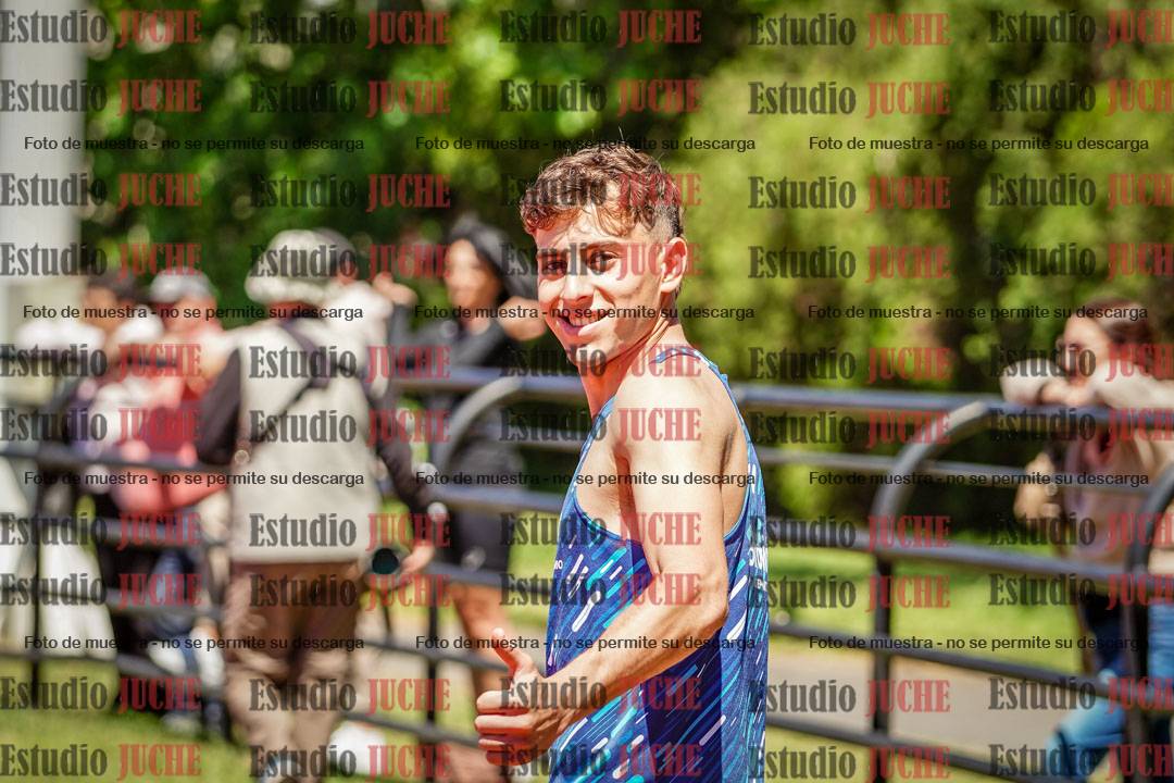 Fotos de los 400 m llanos de varones