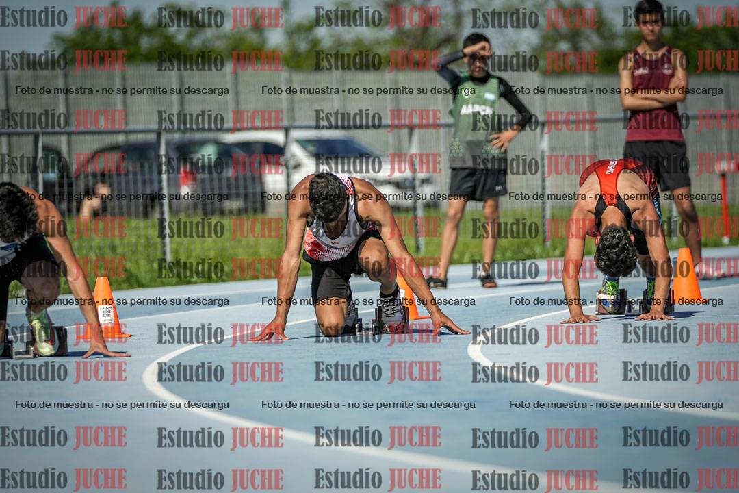 Fotos de los 150 m llanos de varones