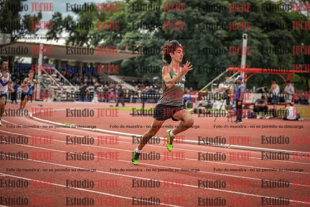 Fotos de los 400 m llanos de varones