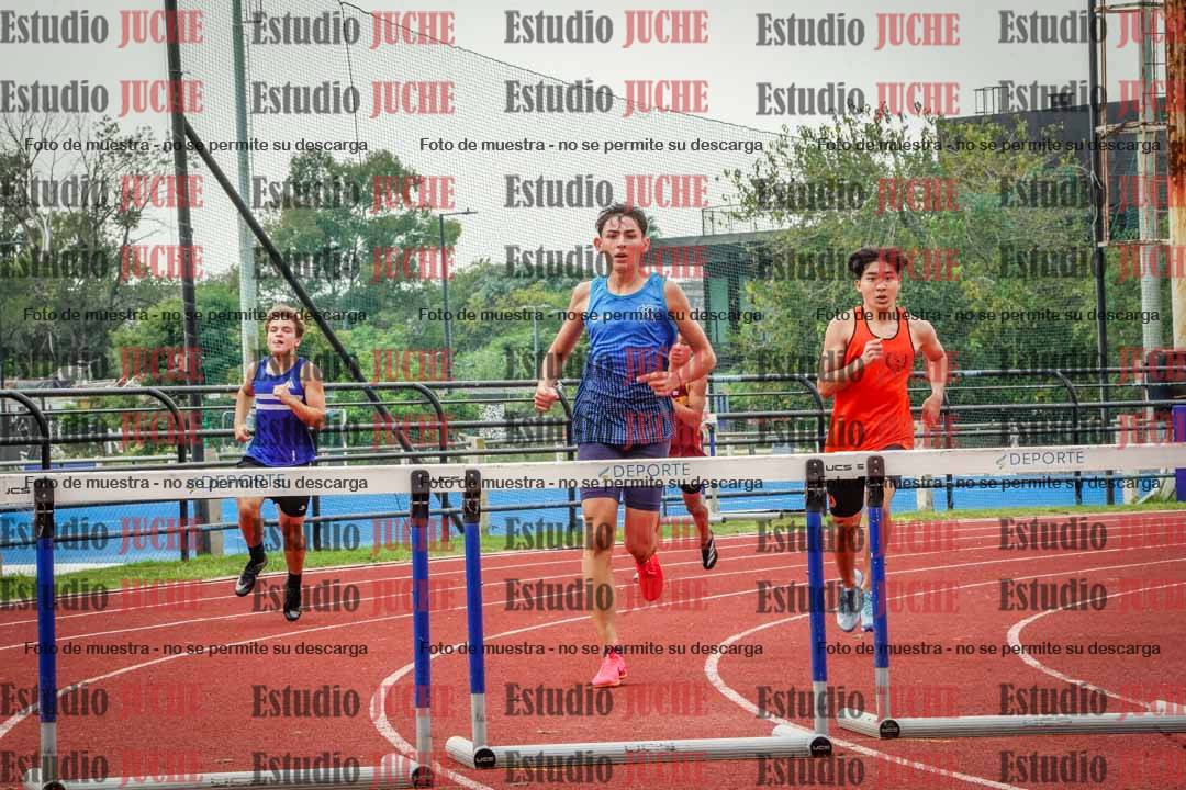 Fotos de los 400 m con vallas de varones