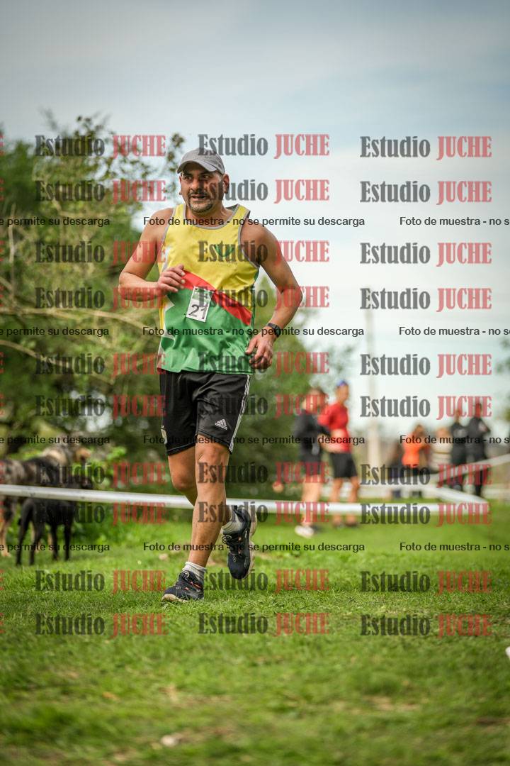 Fotos de la llegada del cross de 8000 m