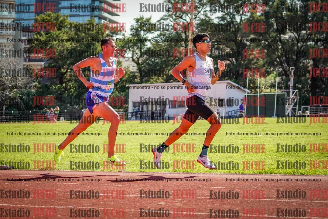 Fotos de los 5000 m llanos de mujeres y varones