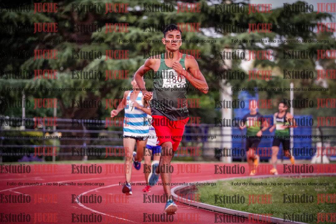 Fotos de los 1500 m llanos de varones