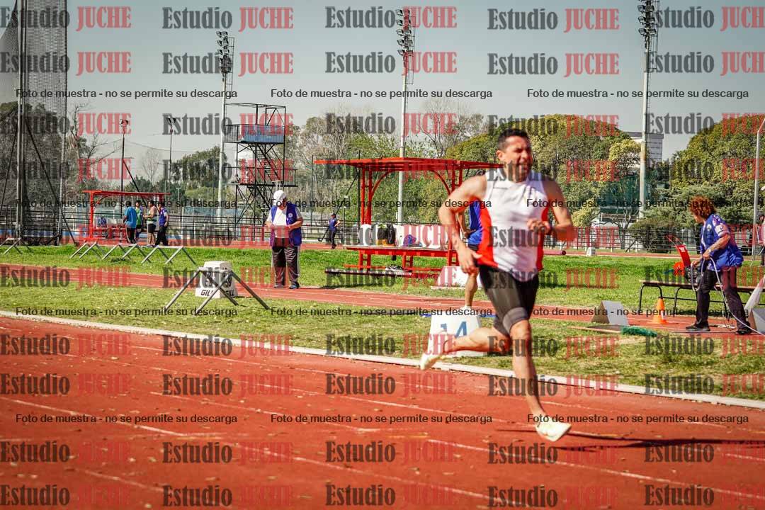 Fotos de los 400 m llanos de varones