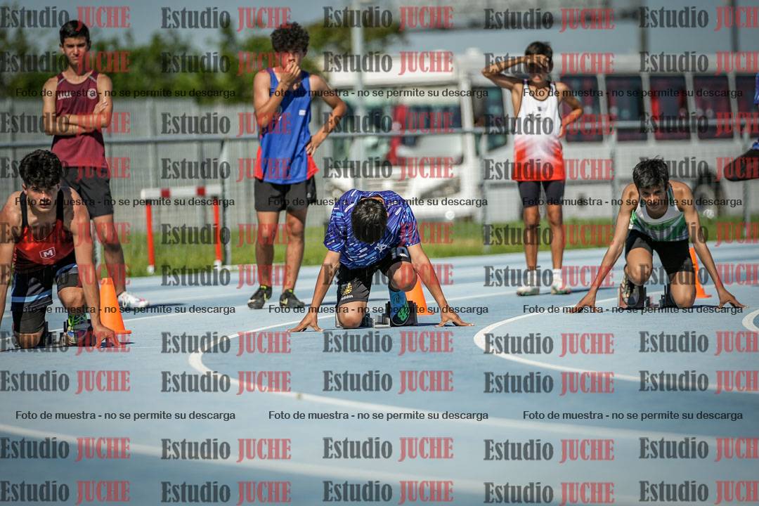 Fotos de los 150 m llanos de varones