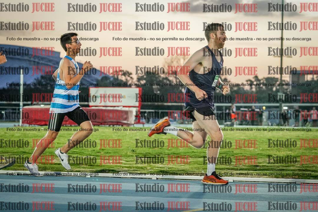 Fotos de los 3000 m llanos de varones